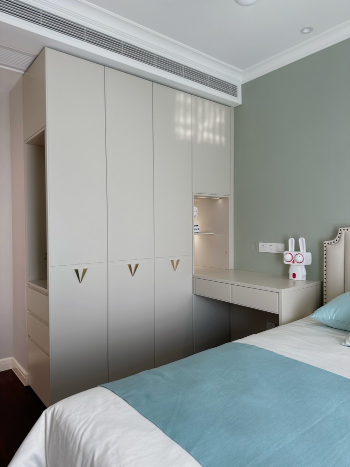 Diamond Edge Processed Acrylic Door Panels